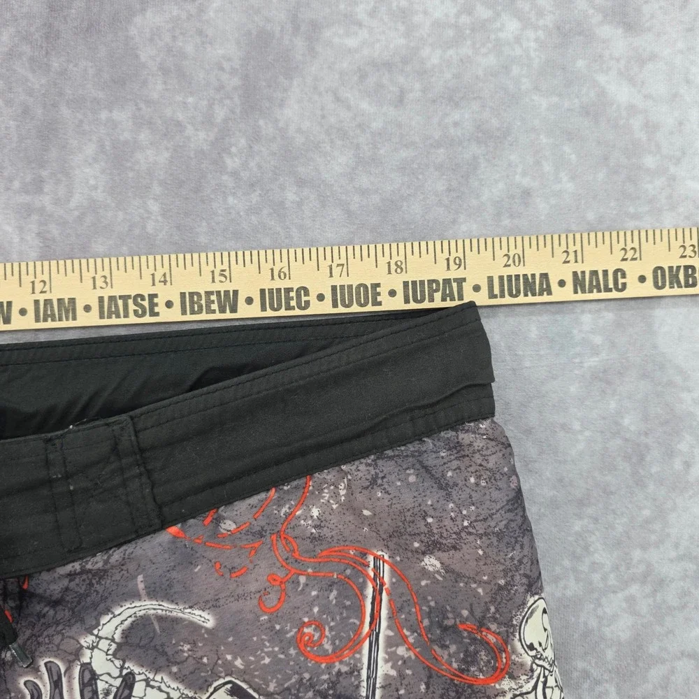 Marvel Comics Avengers Board Shorts Mens‎ XL Spider-Man Iron Man Swim Trunks